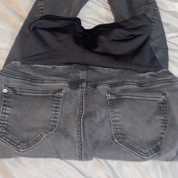 Women’s black maternity jeans size large - Picture 5 of 5